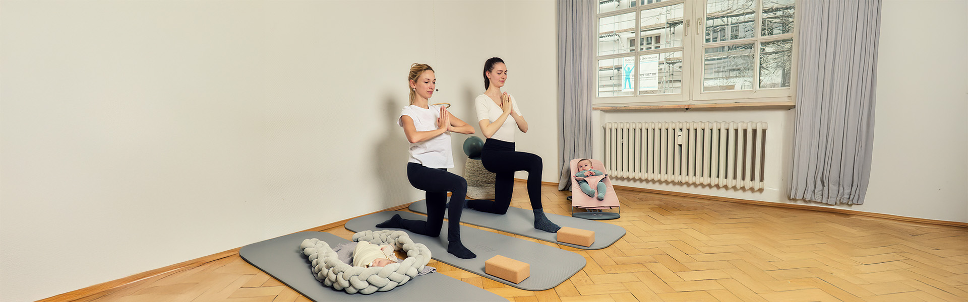 Postnatal-Yoga